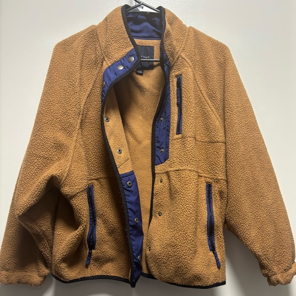 American Eagle Snap Front Sherpa Fleece - Picture 1 of 3